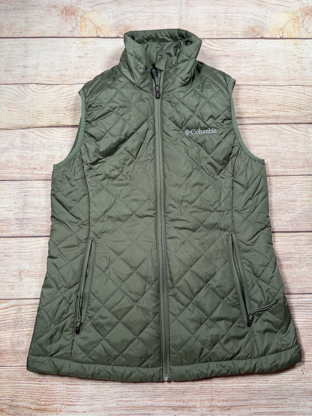 Columbia Omniheat Old Money Preppy Quilted Vest in Olive